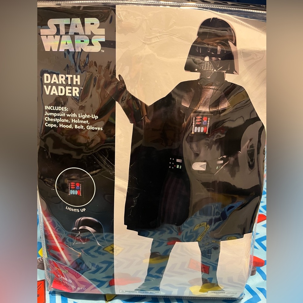 Star Wars Darth Vader Light-Up Costume - Black